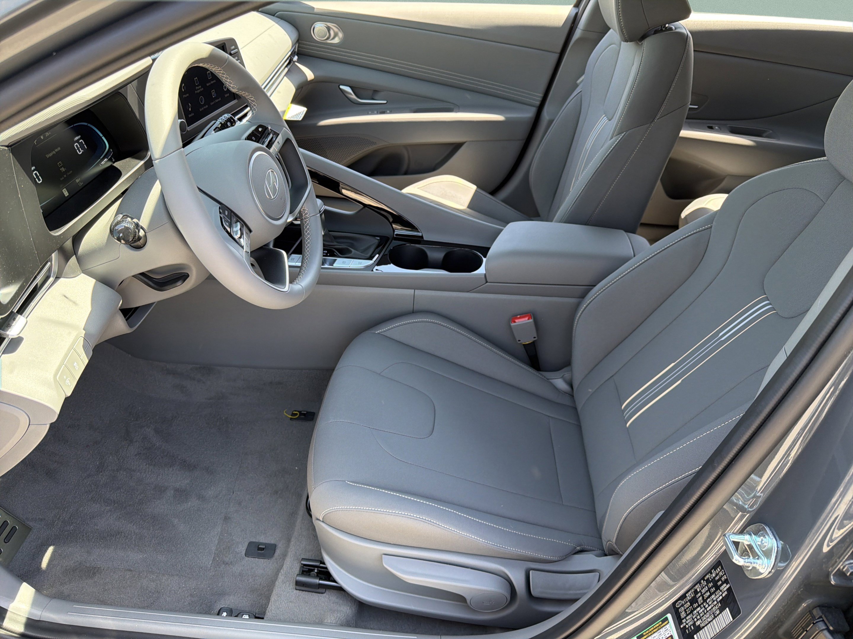 New 2026 Hyundai Elantra SEL Sport FWD image 17