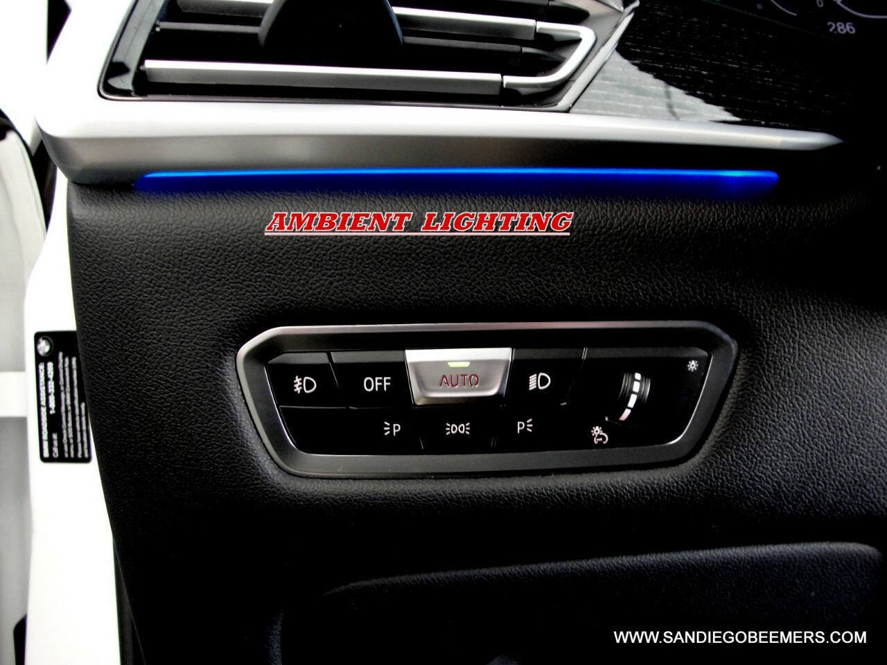 Used 2022 BMW X7 xDrive40i w/ M Sport Package AWD/4WD image 14