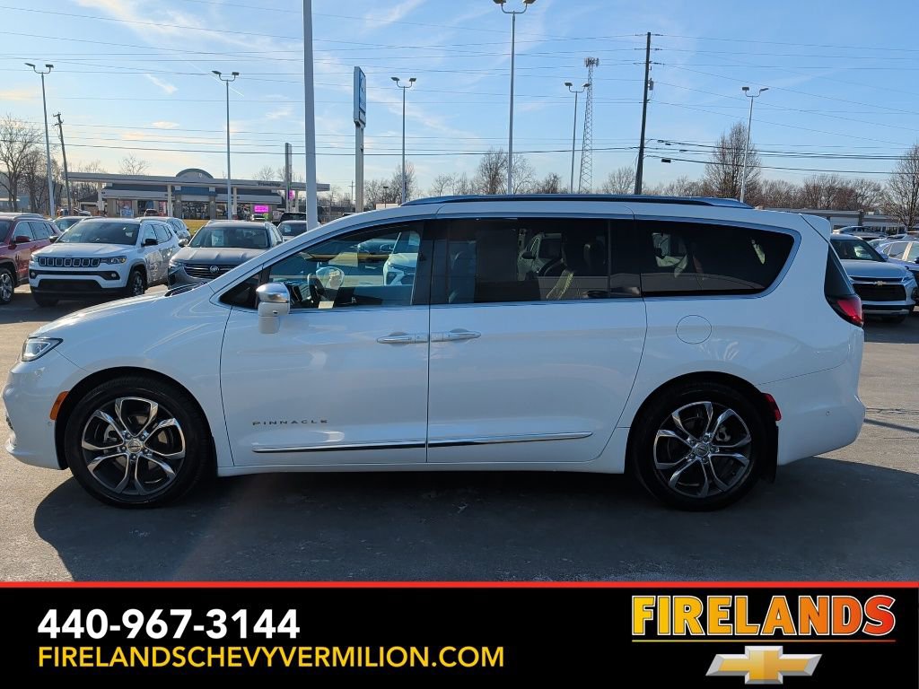 Used 2022 Chrysler Pacifica Pinnacle image 5