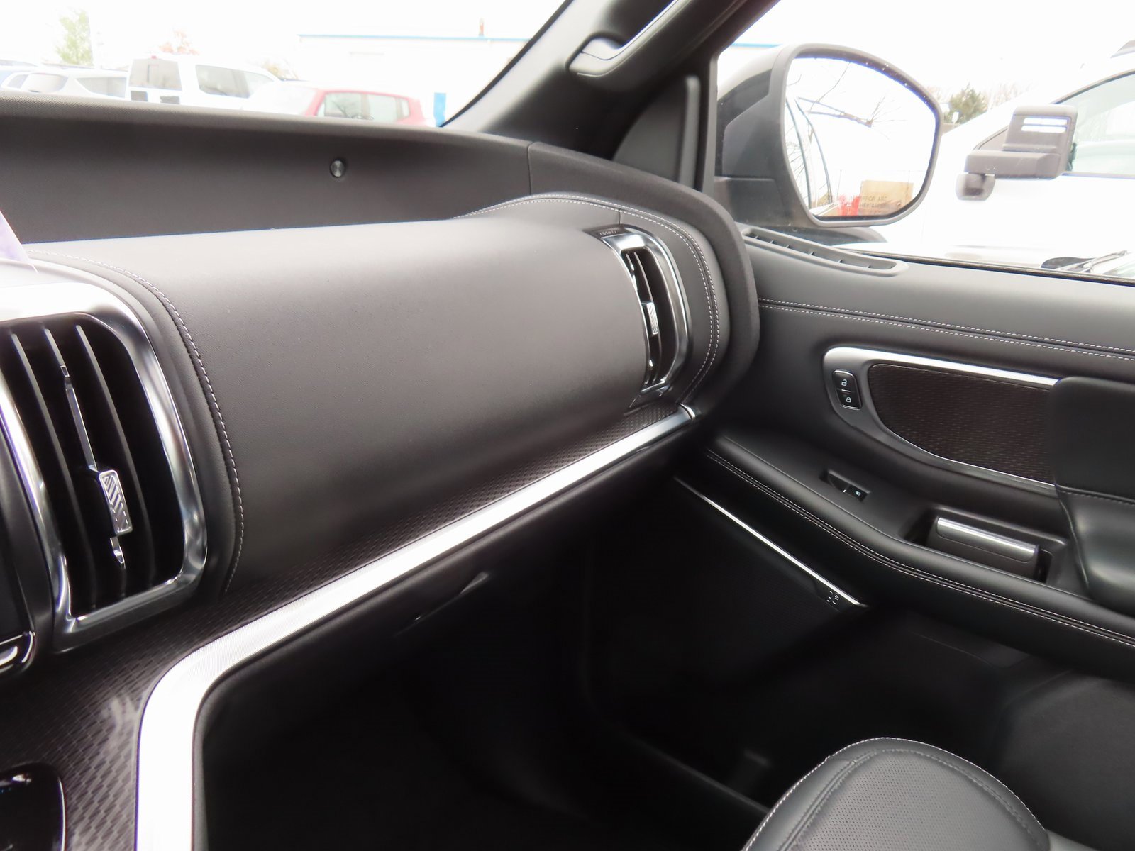 New 2025 Ford Expedition Max Platinum w/ Stealth Appearance Package image 13