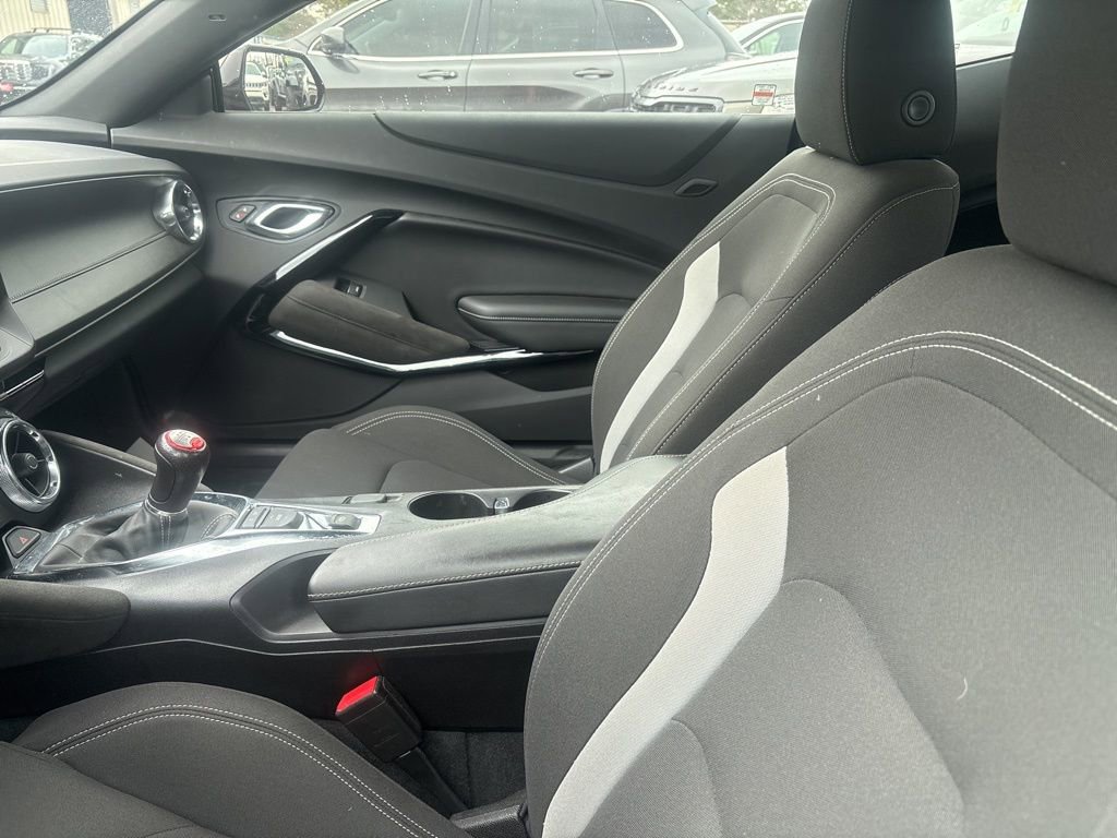Used 2021 Chevrolet Camaro SS image 20