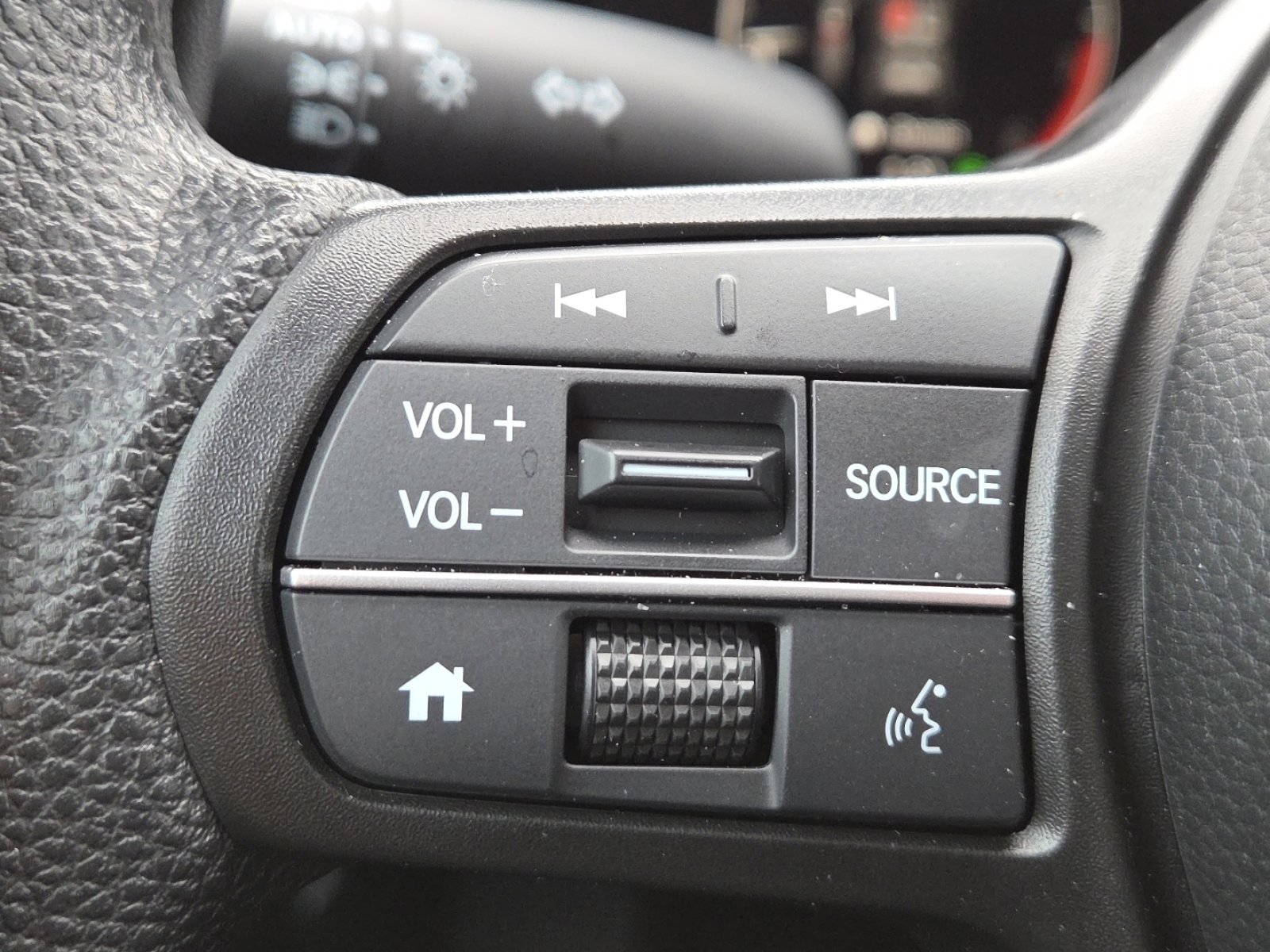 Used 2024 Honda HR-V LX image 31