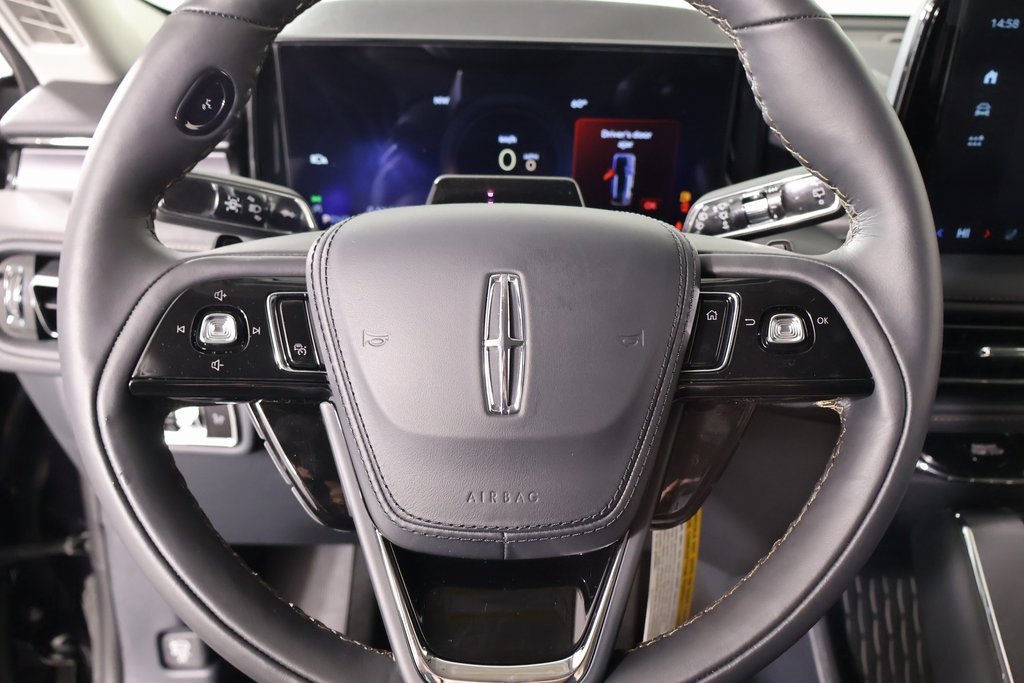 New 2026 Lincoln Aviator Premiere image 3