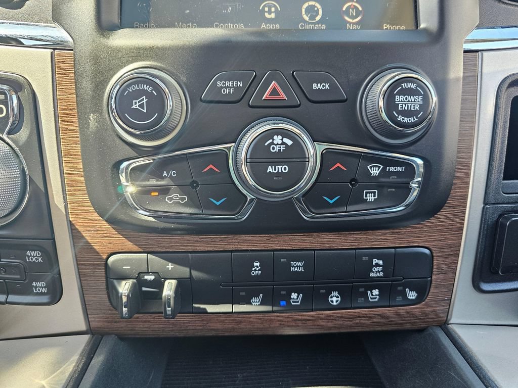 Used 2016 RAM 1500 Laramie AWD/4WD image 26
