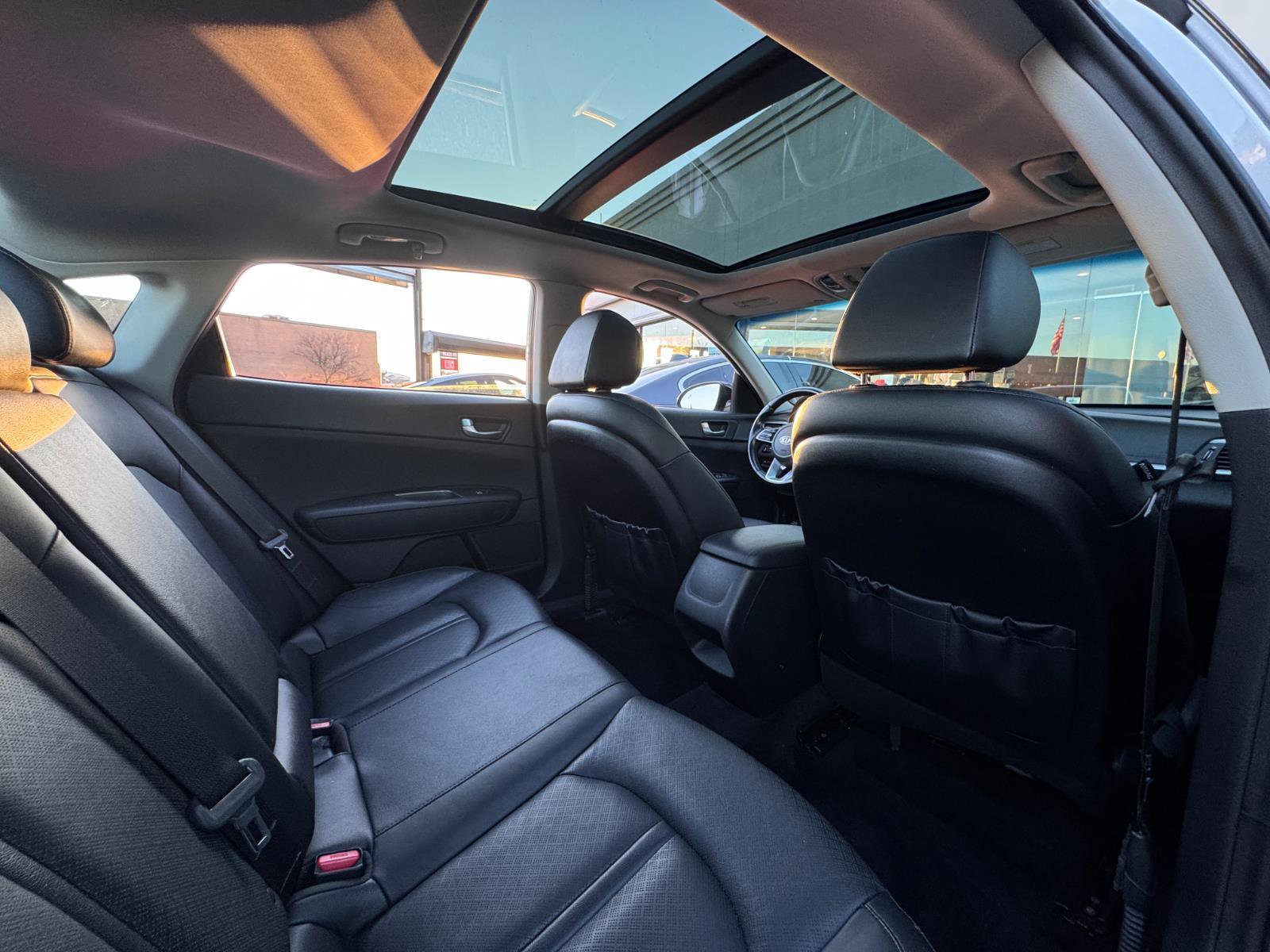 Used 2020 Kia Optima SE image 26