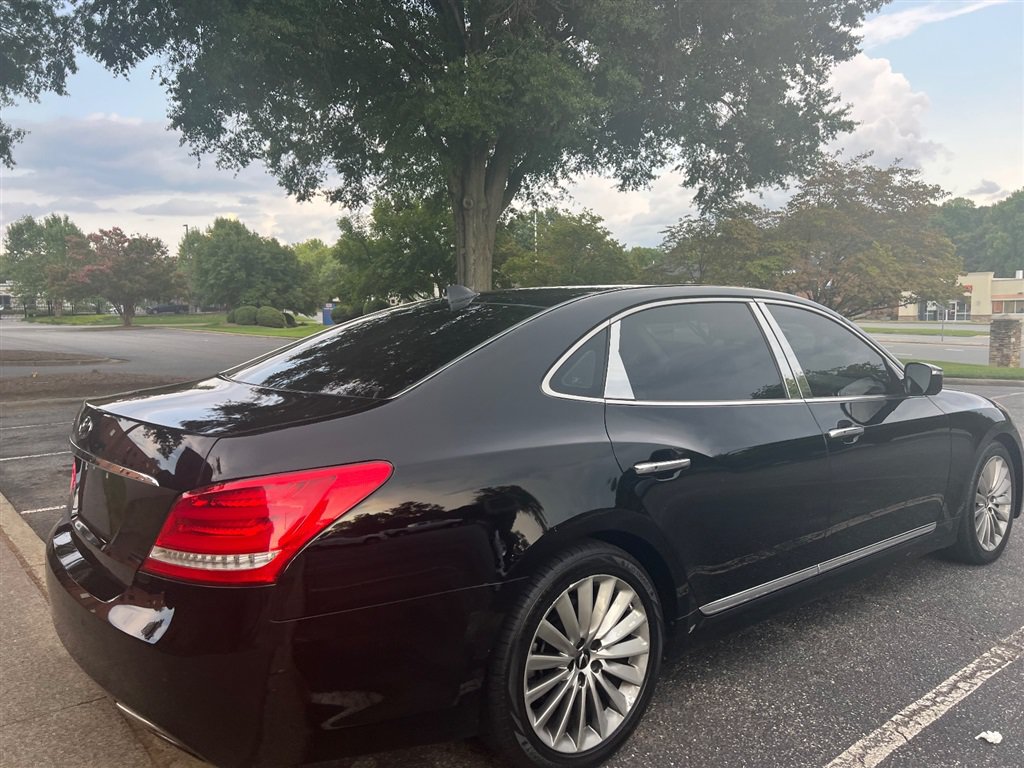 Used 2015 Hyundai Equus Signature RWD image 12