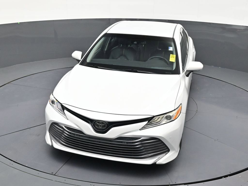 Used 2018 Toyota Camry XLE FWD image 19