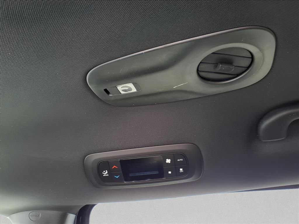 New 2026 Chrysler Pacifica Select w/ S Appearance Package AWD/4WD image 13