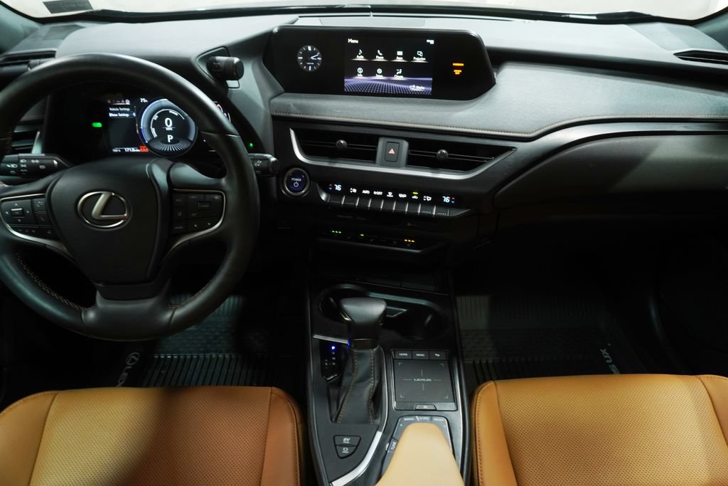 Used 2022 Lexus UX 250h w/ Premium Package AWD/4WD image 17