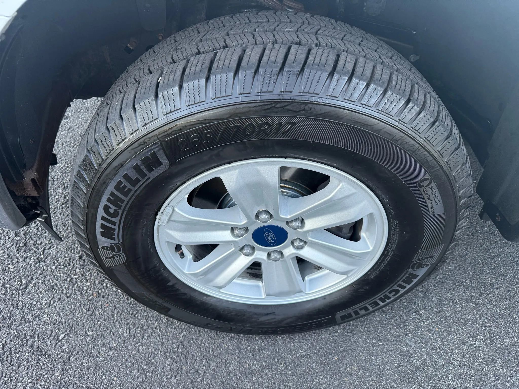 Used 2017 Ford F150 XLT w/ Trailer Tow Package image 18