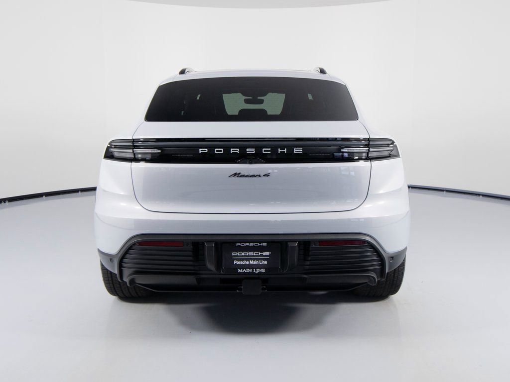 New 2026 Porsche Macan 4 Electric image 9