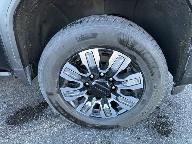 Used 2024 GMC Sierra 2500 Denali w/ Denali Reserve Package image 5