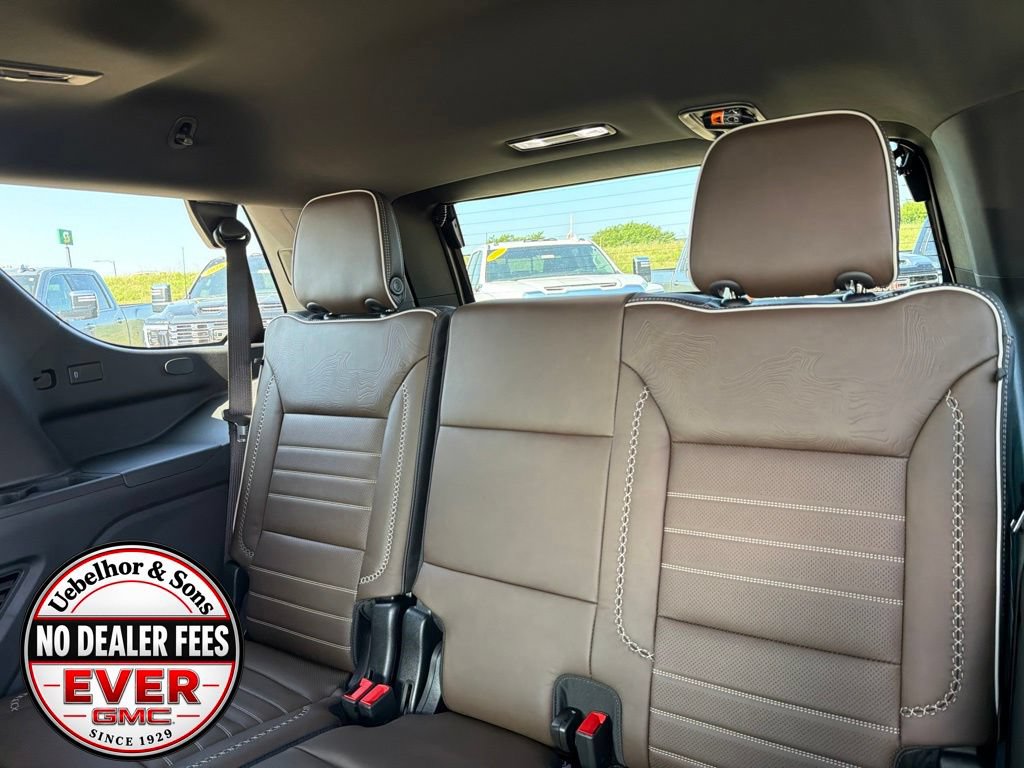 New 2026 GMC Yukon Denali Ultimate AWD/4WD image 24