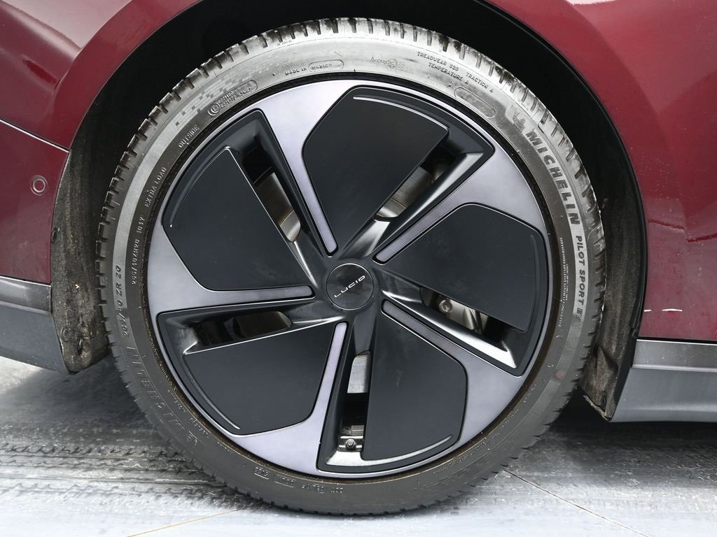 Used 2024 Lucid Air Touring image 12
