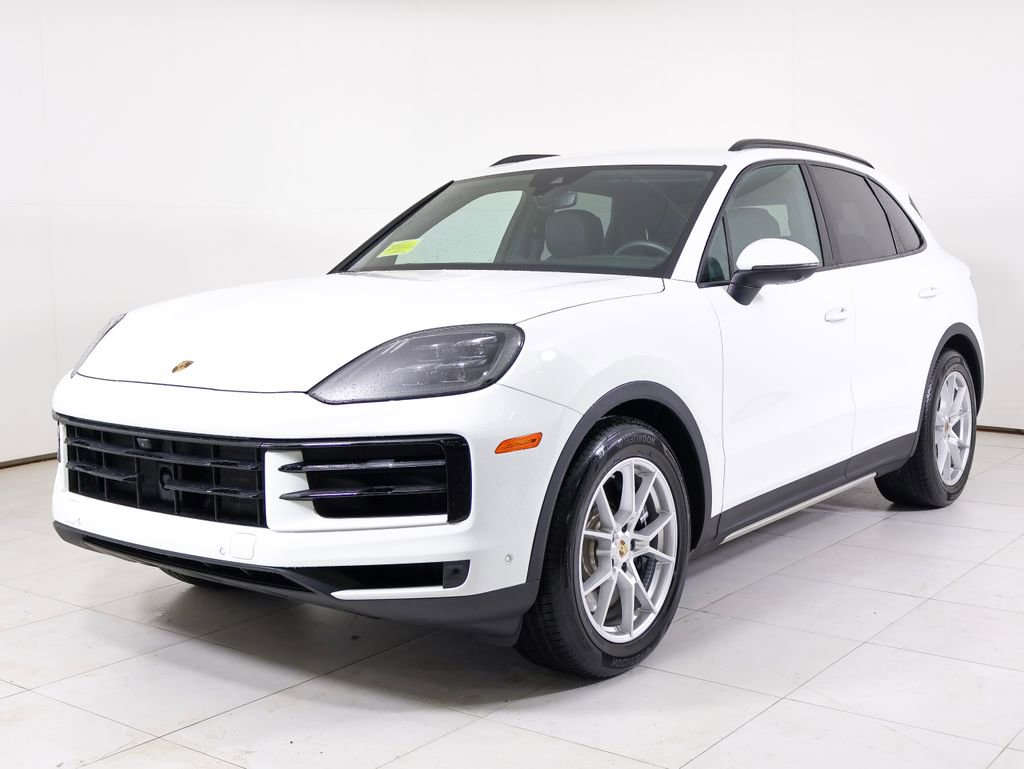 Certified 2025 Porsche Cayenne S AWD/4WD image 1