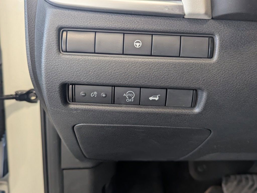 New 2026 Nissan Rogue SV image 17