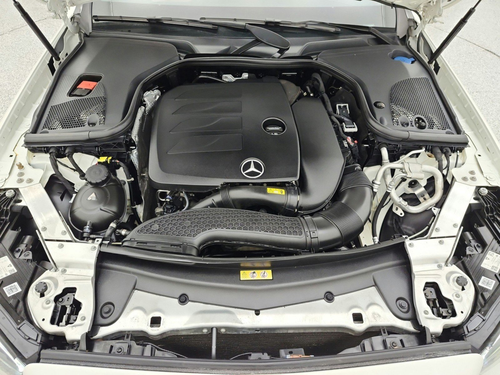 Used 2021 Mercedes-Benz E 350 Sedan image 17
