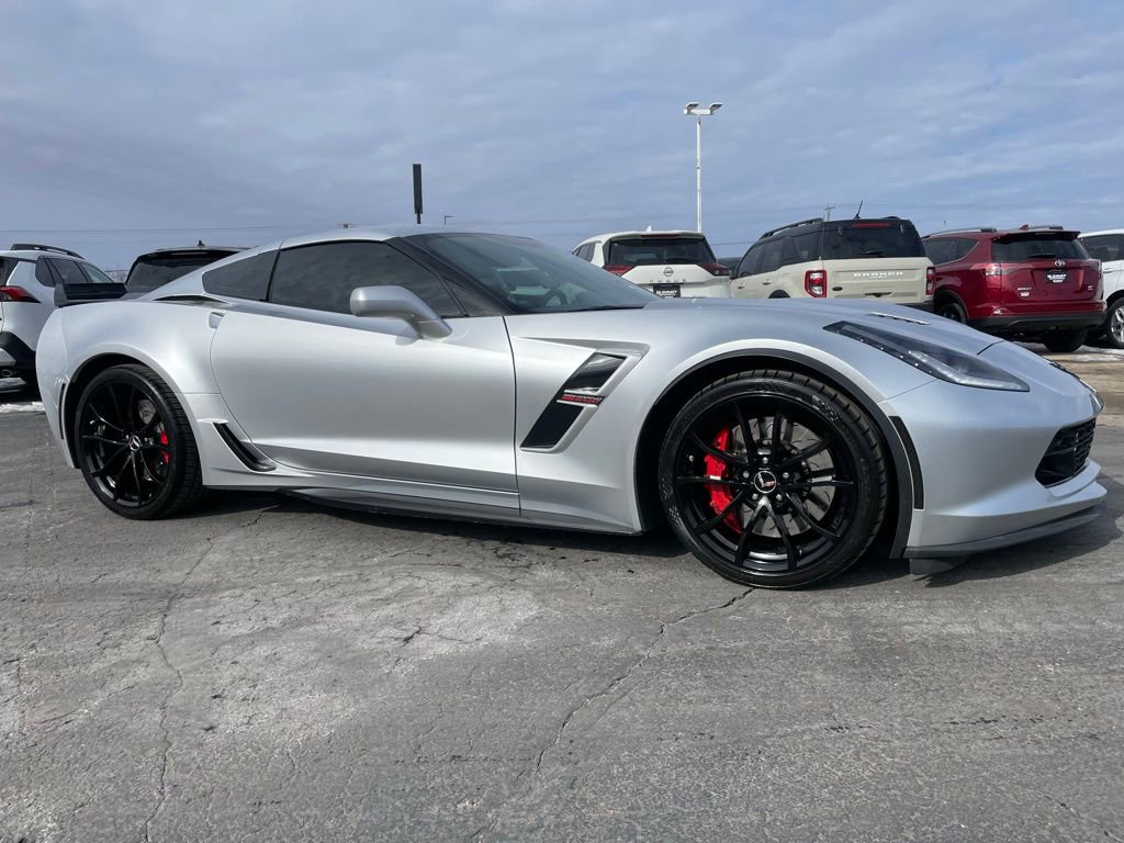Used 2017 Chevrolet Corvette Grand Sport image 2