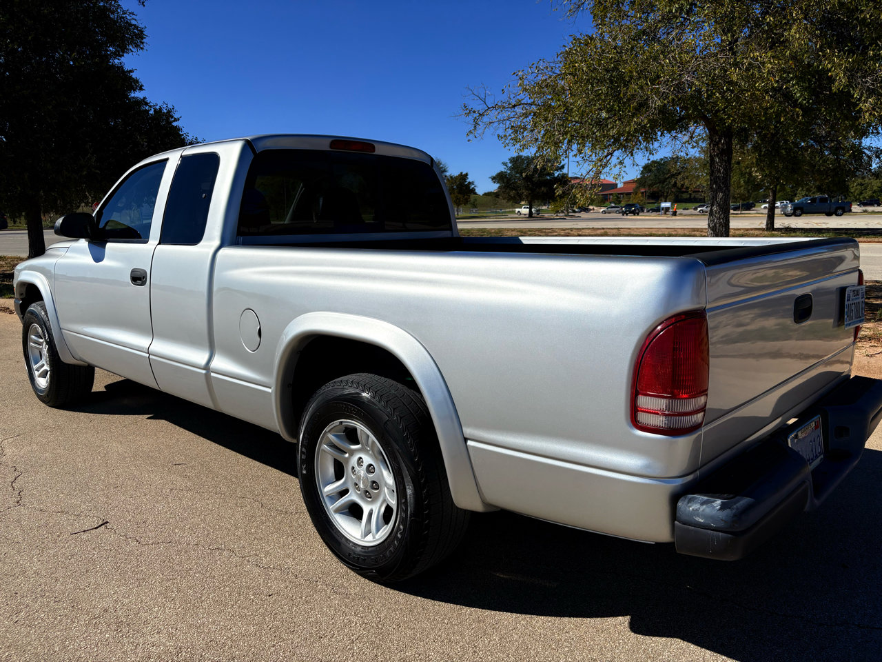 Used 2004 Dodge Dakota 2WD Club Cab w/ Tire & Handling Group image 11