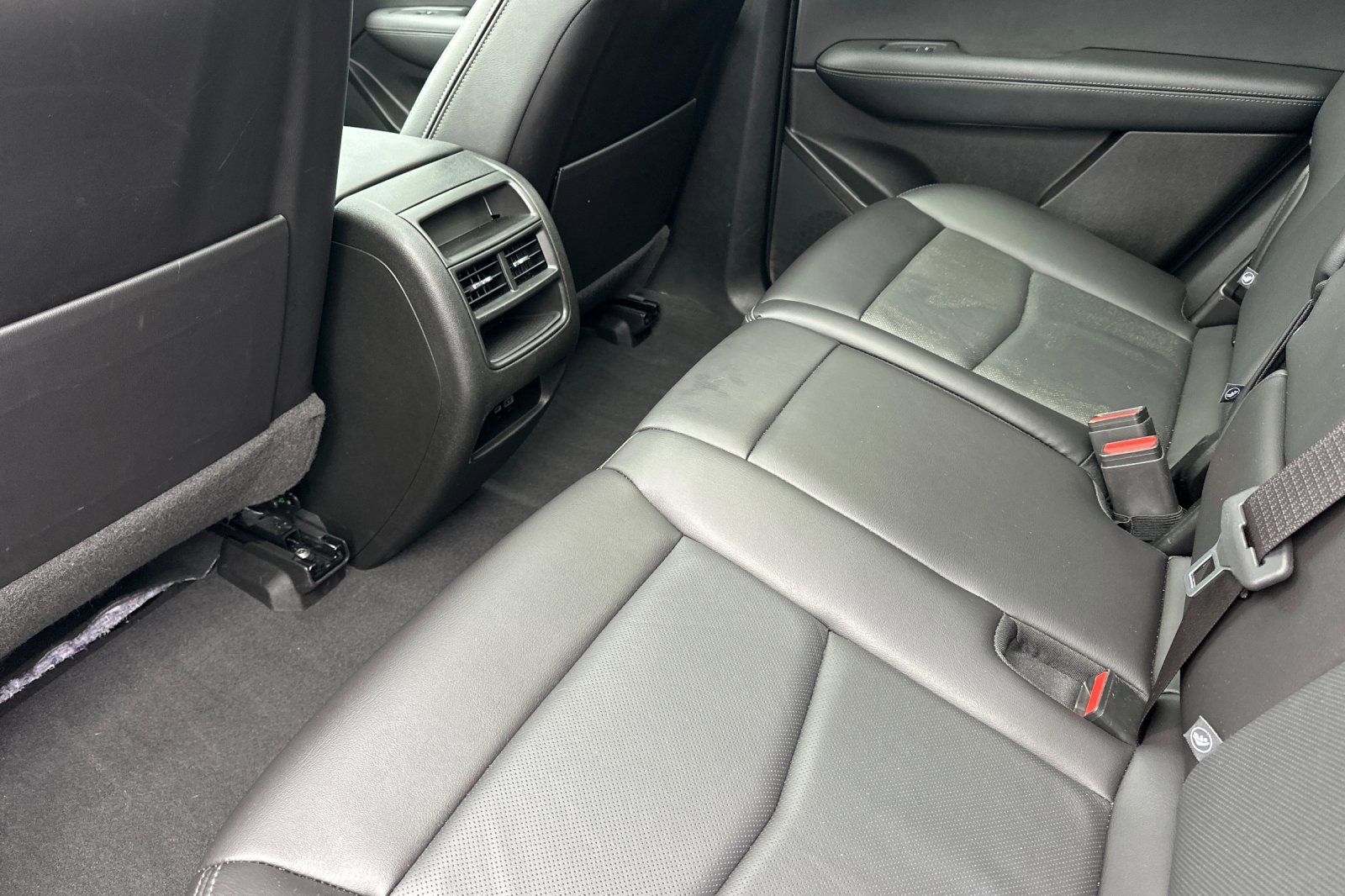 Certified 2025 Cadillac XT5 Premium Luxury image 12