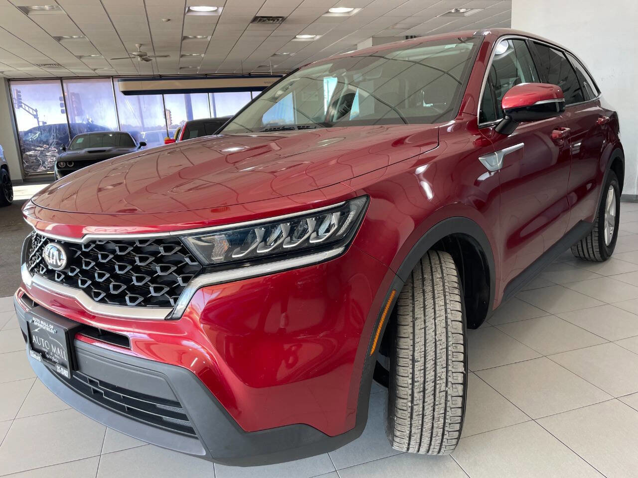 Used 2021 Kia Sorento LX image 3