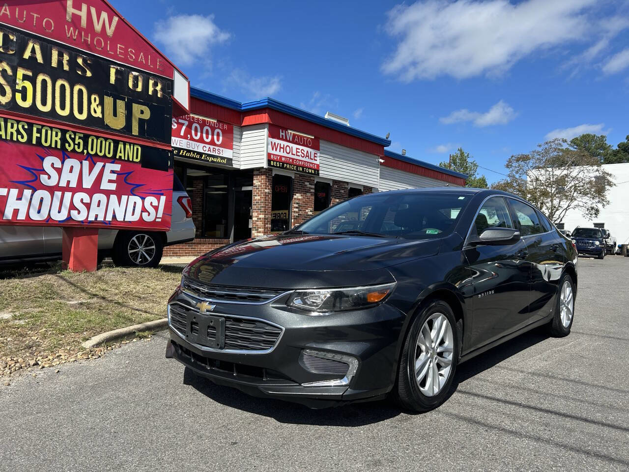 Used 2016 Chevrolet Malibu LT image 1
