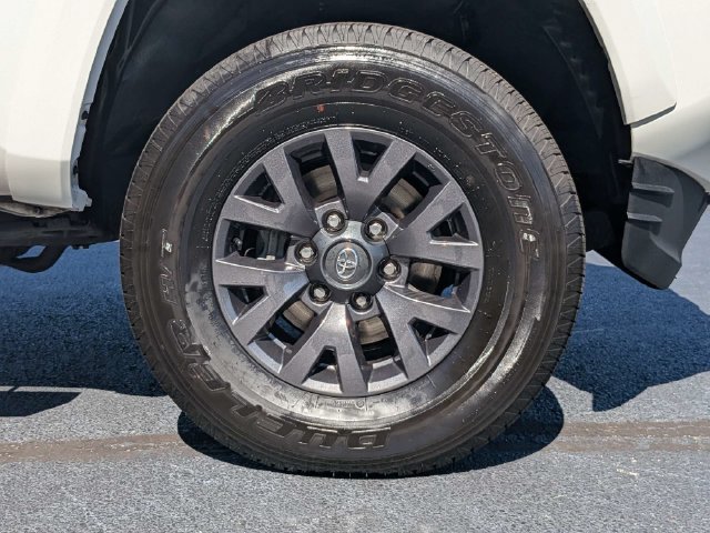 Certified 2023 Toyota Tacoma SR5 w/ Technology Package AWD/4WD image 15