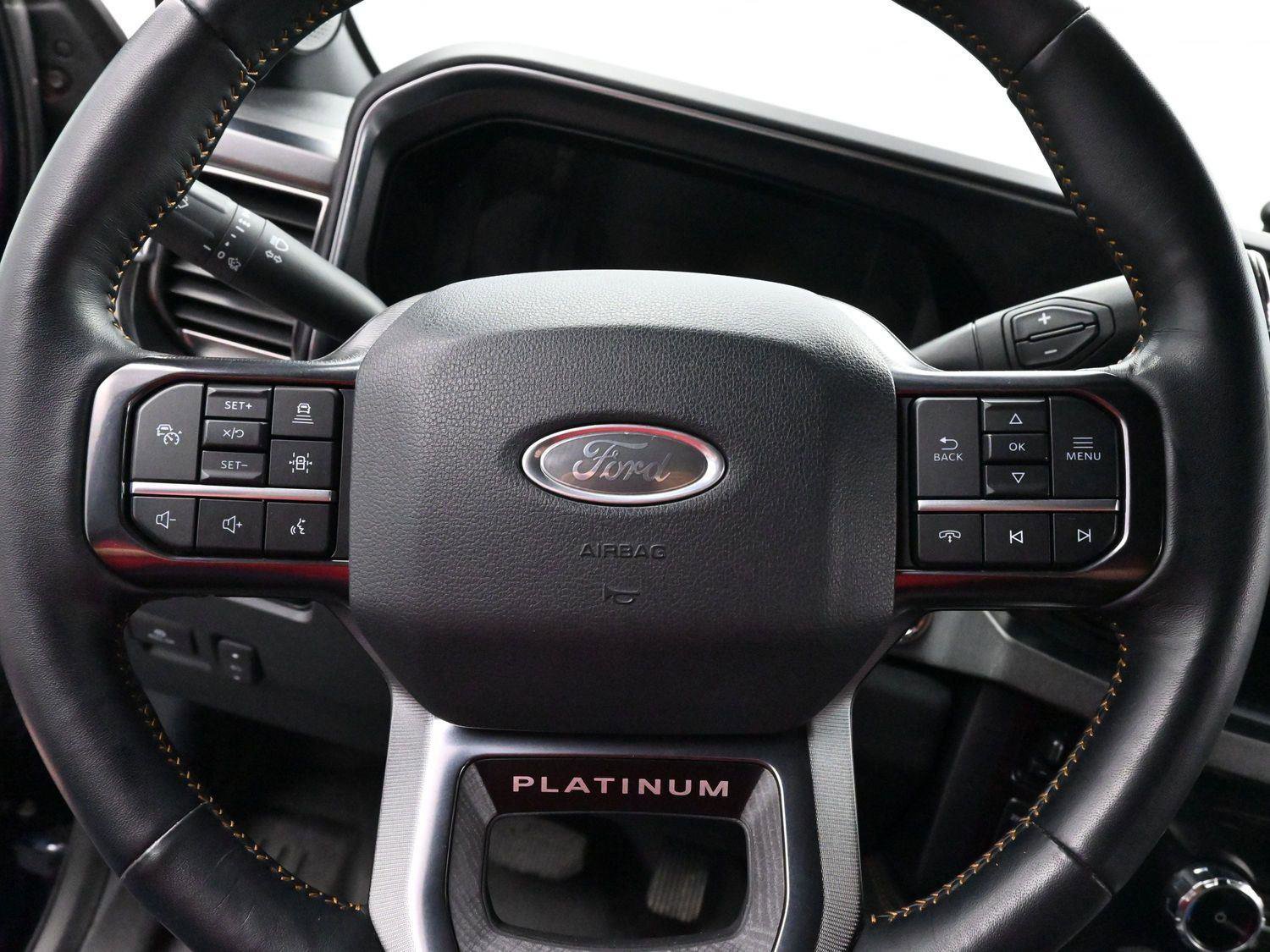 Used 2023 Ford F350 Platinum image 15