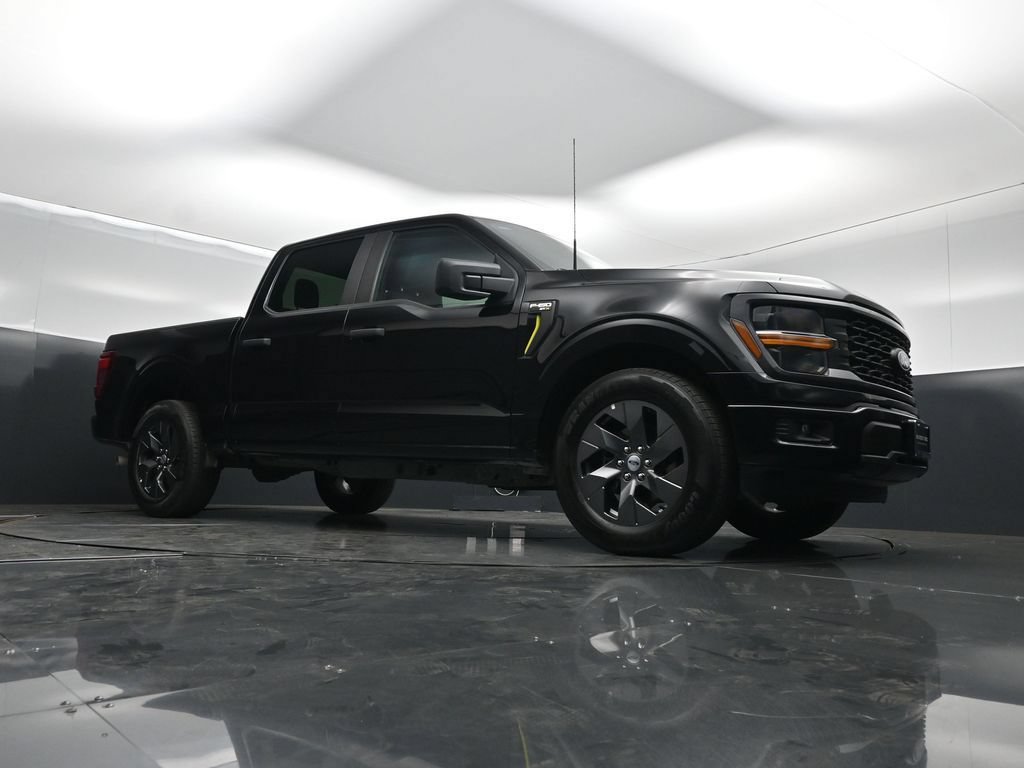 Certified 2025 Ford F150 STX w/ Equipment Group 200A RWD image 4