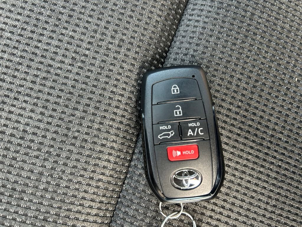 Used 2024 Toyota bZ4X AWD w/ Weather Package image 33