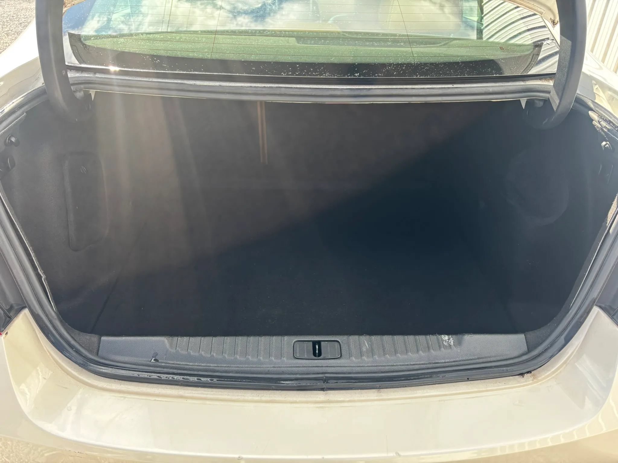 Used 2012 Buick Verano Leather FWD image 7