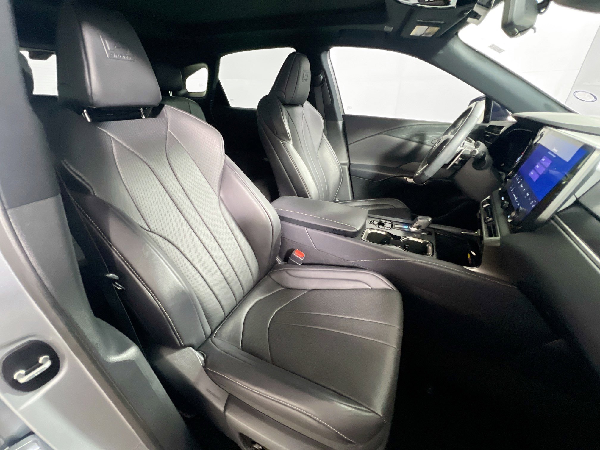 Used 2023 Lexus RX 350 F Sport w/ Cold Area Package image 32