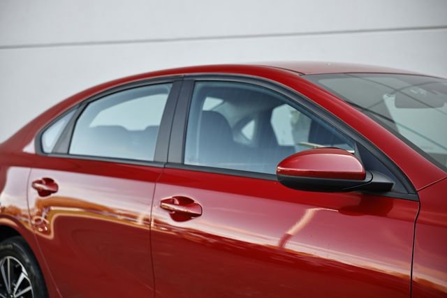 Used 2023 Kia Forte LXS image 5