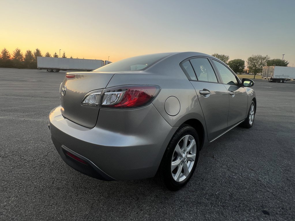 Used 2010 MAZDA MAZDA3 i Touring image 5