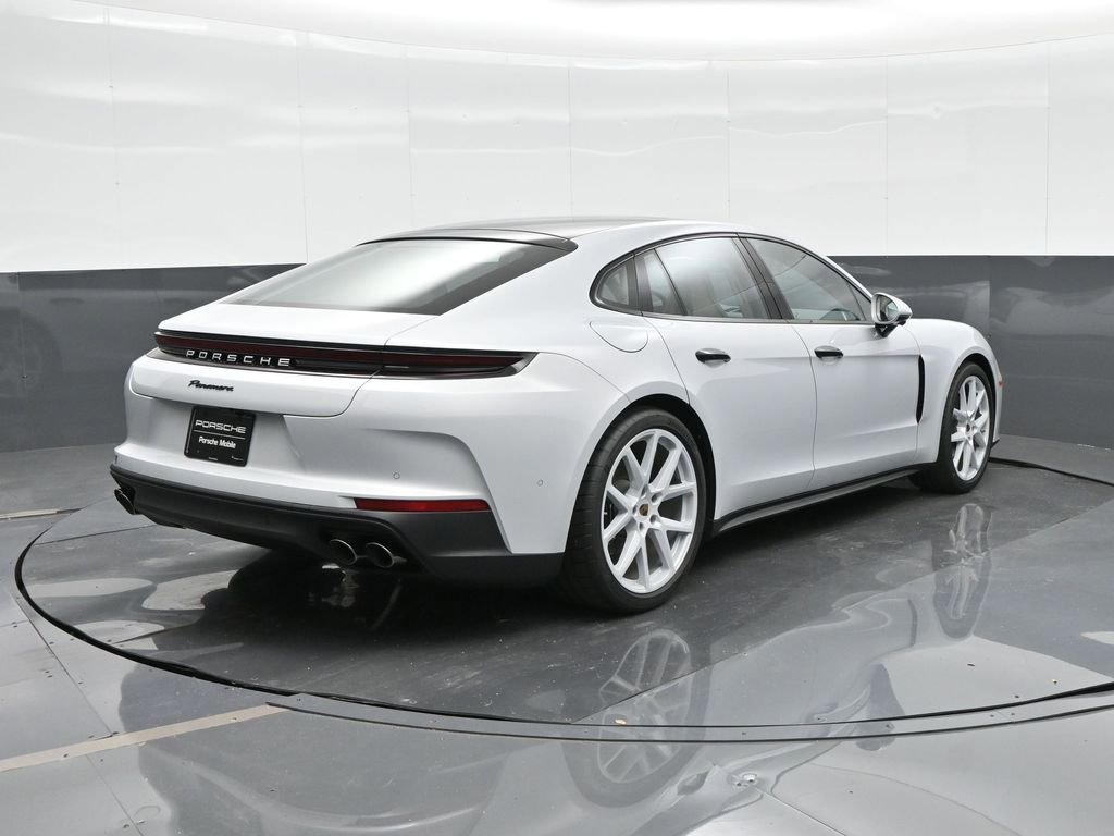 New 2025 Porsche Panamera image 6