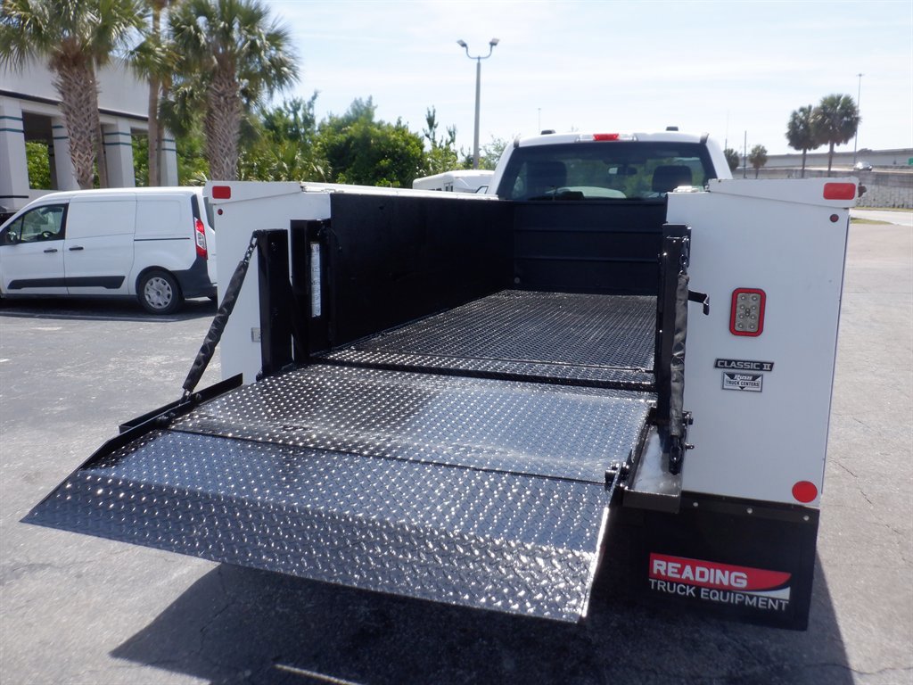 Used 2020 Ford F350 XL w/ Power Equipment Group AWD/4WD image 7