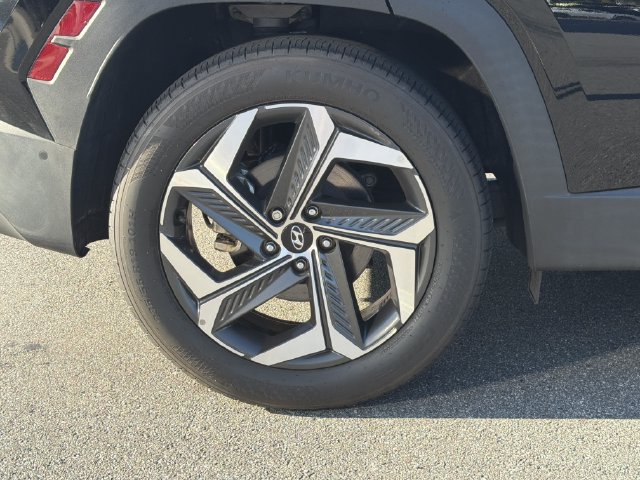 Used 2024 Hyundai Tucson Limited FWD image 20