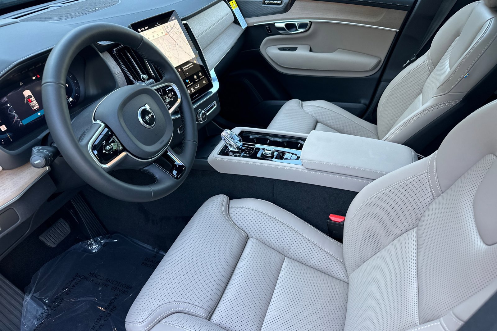 New 2025 Volvo XC90 B6 Ultra image 8