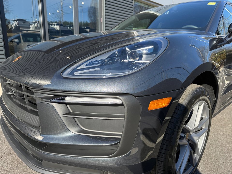 New 2026 Porsche Macan image 13