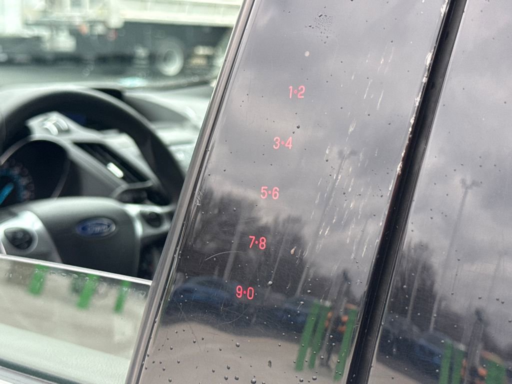 Used 2014 Ford Escape SE image 28