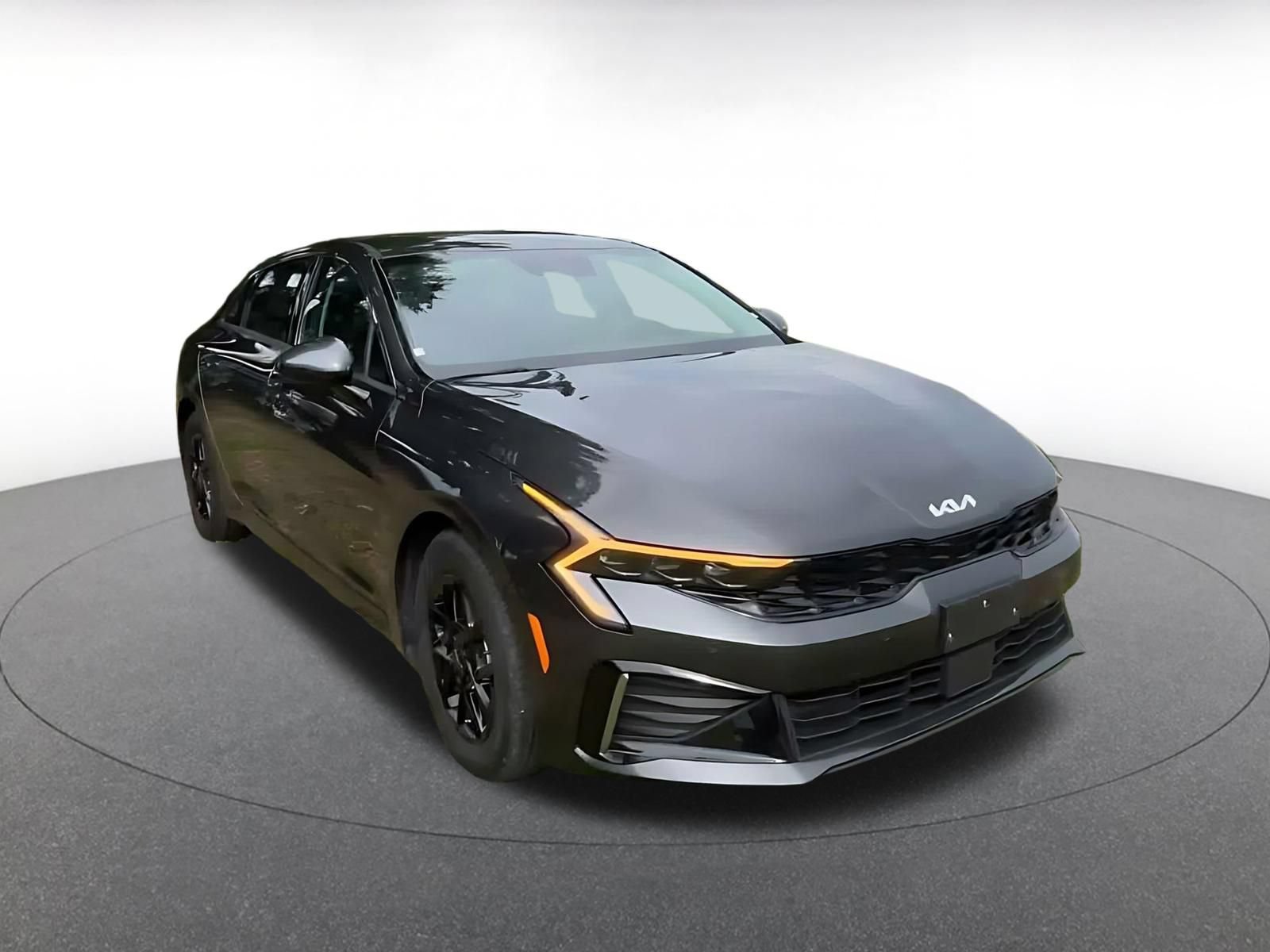 Used 2025 Kia K5 LXS FWD image 3