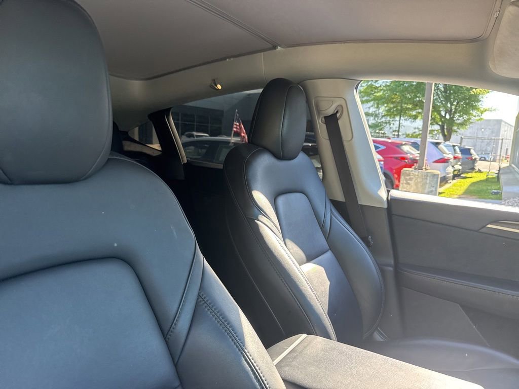 Used 2023 Tesla Model Y Performance AWD/4WD image 10