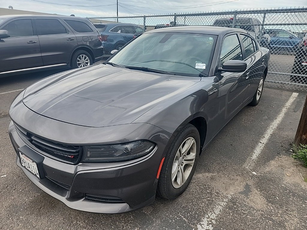 Used 2022 Dodge Charger SXT image 3