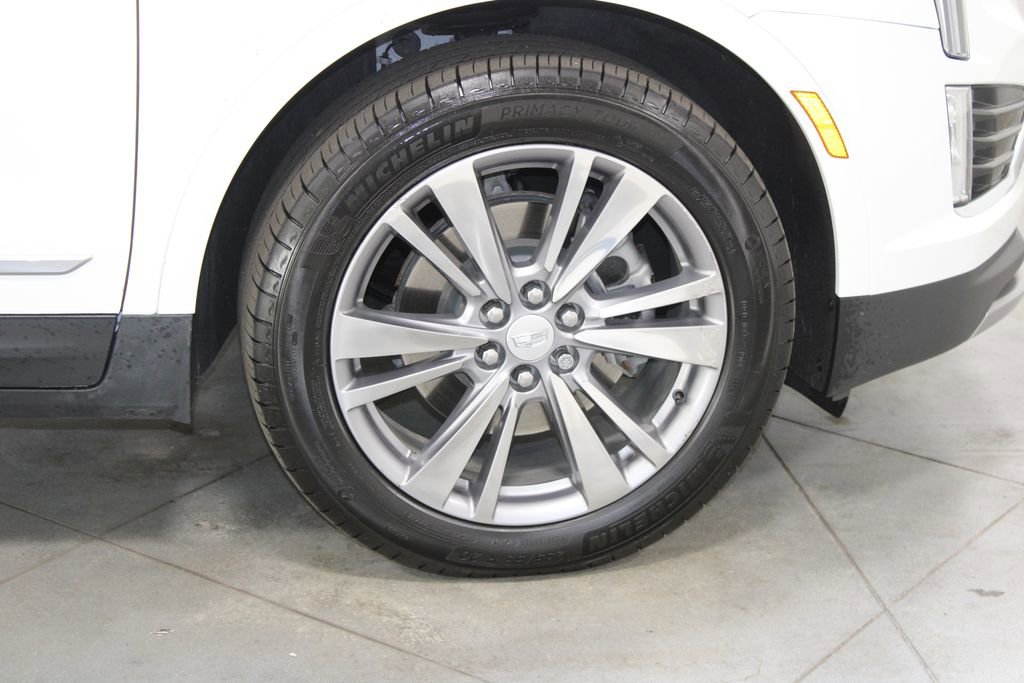 Used 2024 Cadillac XT5 Premium Luxury image 12