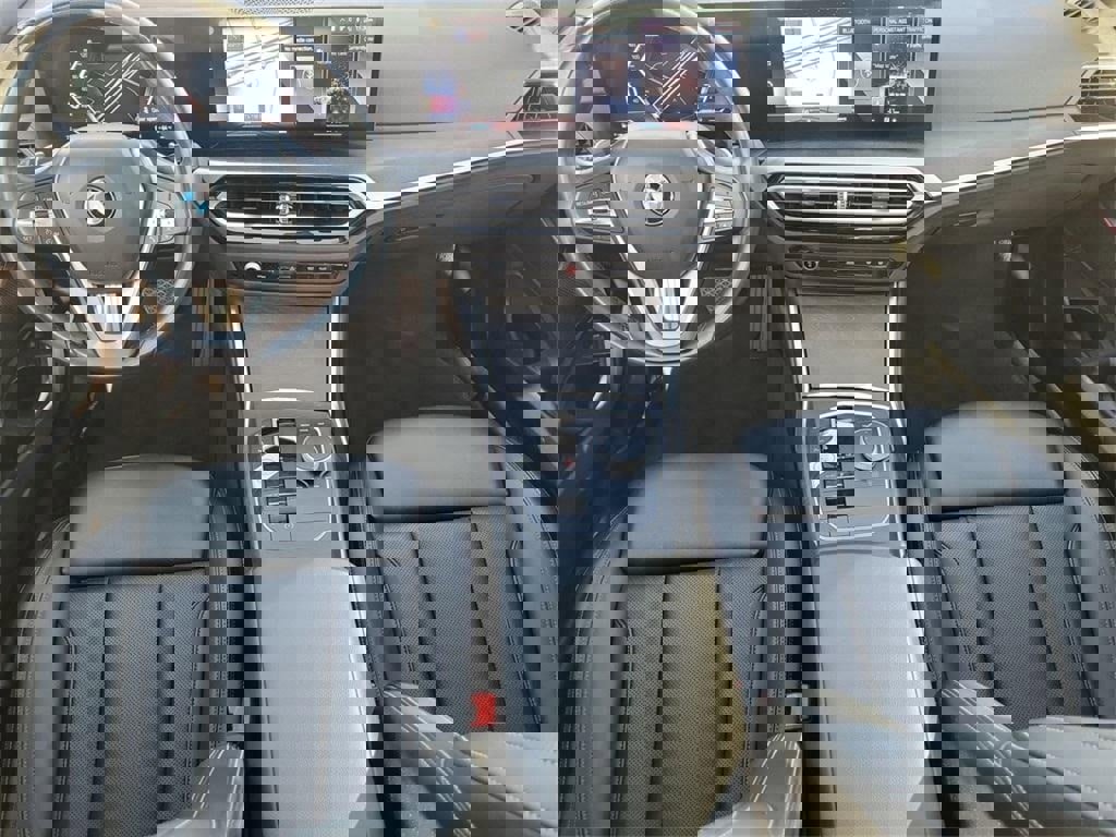 Used 2023 BMW 330i Sedan image 14