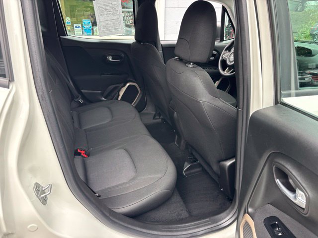 Used 2017 Jeep Renegade Sport w/ Power & Air Group FWD image 9