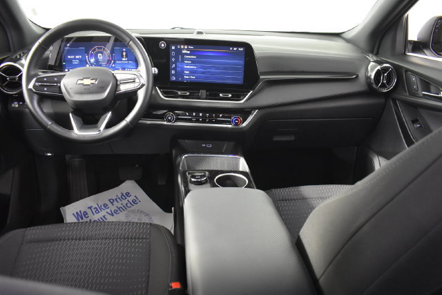 Used 2026 Chevrolet Equinox LT AWD/4WD image 28