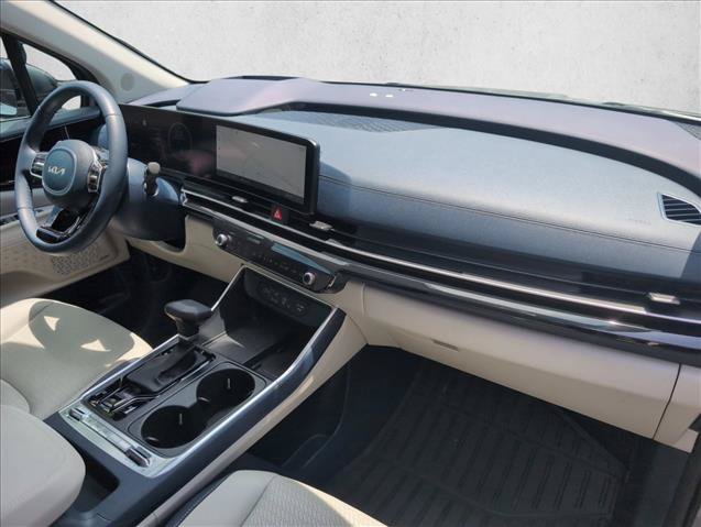 Used 2025 Kia Carnival SX Prestige FWD image 24