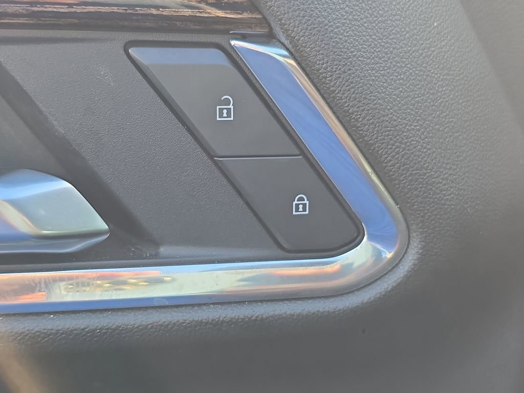 Used 2025 GMC Sierra 1500 Elevation w/ Preferred Package image 17