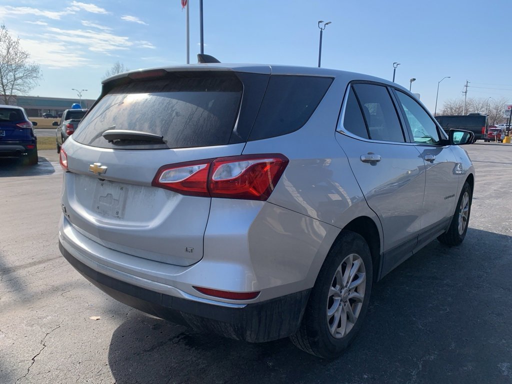 Used 2018 Chevrolet Equinox LT image 3